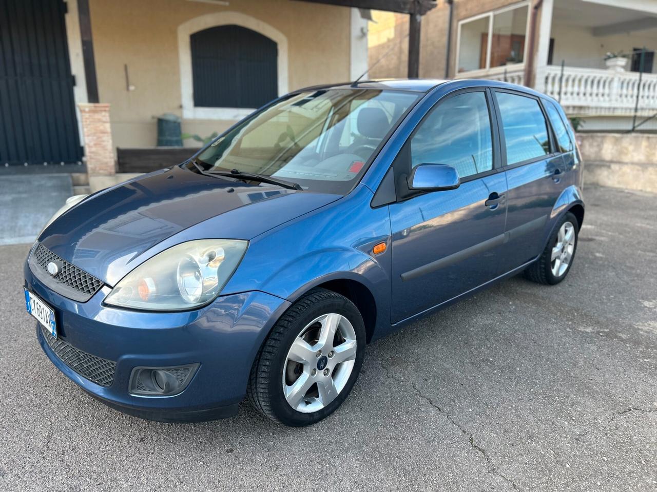 Ford Fiesta 1.4 TDCi 5p. Ghia