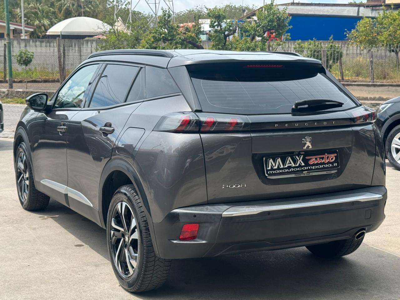 Peugeot 2008 BlueHDi 130 S&S EAT8 Allure Navi Pack