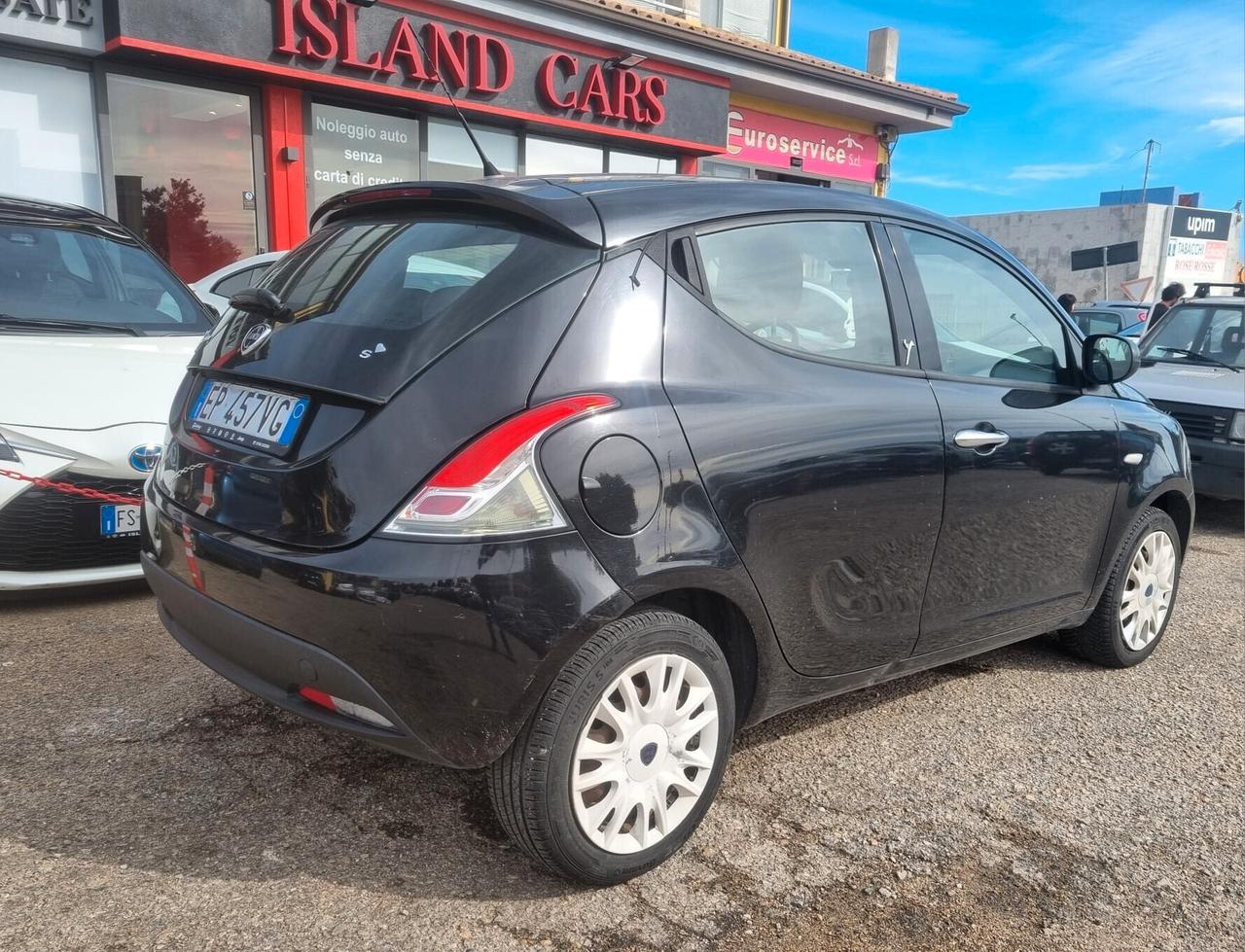 Lancia Ypsilon 1.2 Gold 69cv