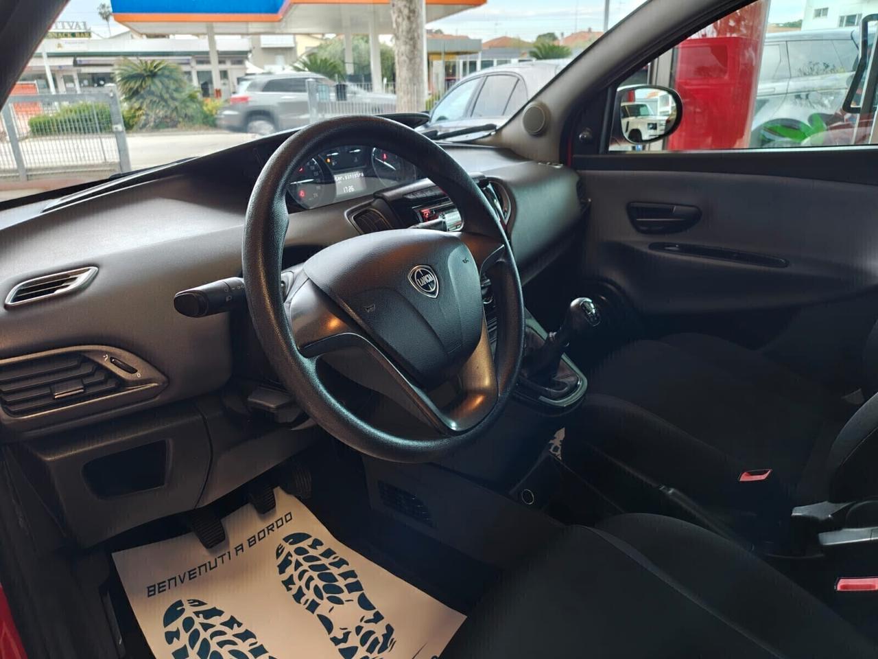 Lancia Ypsilon 1.3 MJT 16V 80 CV 5 porte S&S Platinum