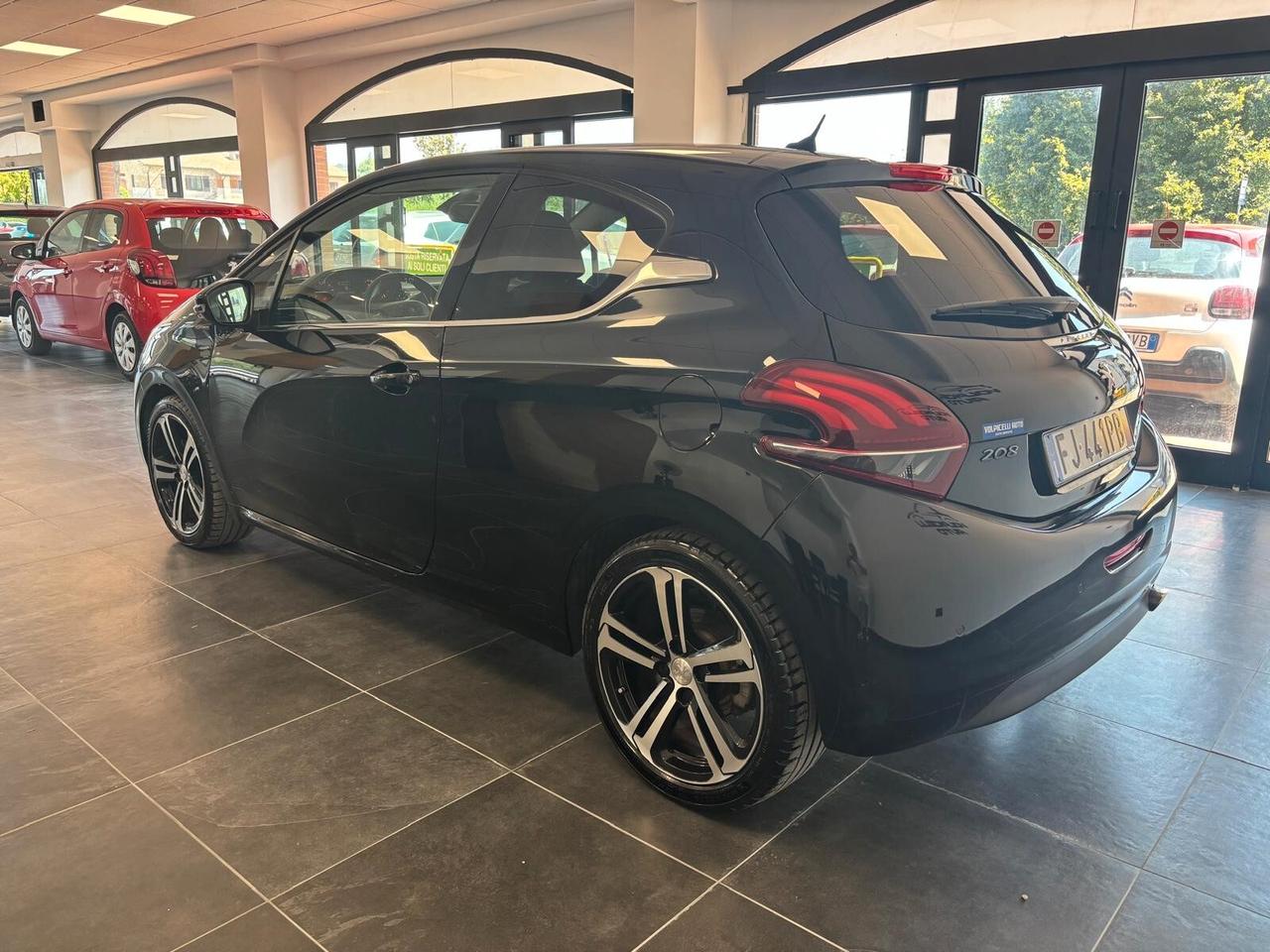 PEUGEOT 208 ANNO 2017 BZ 1.2 GT LINE ADATTA NEOPATENTATI KM 134 MILA
