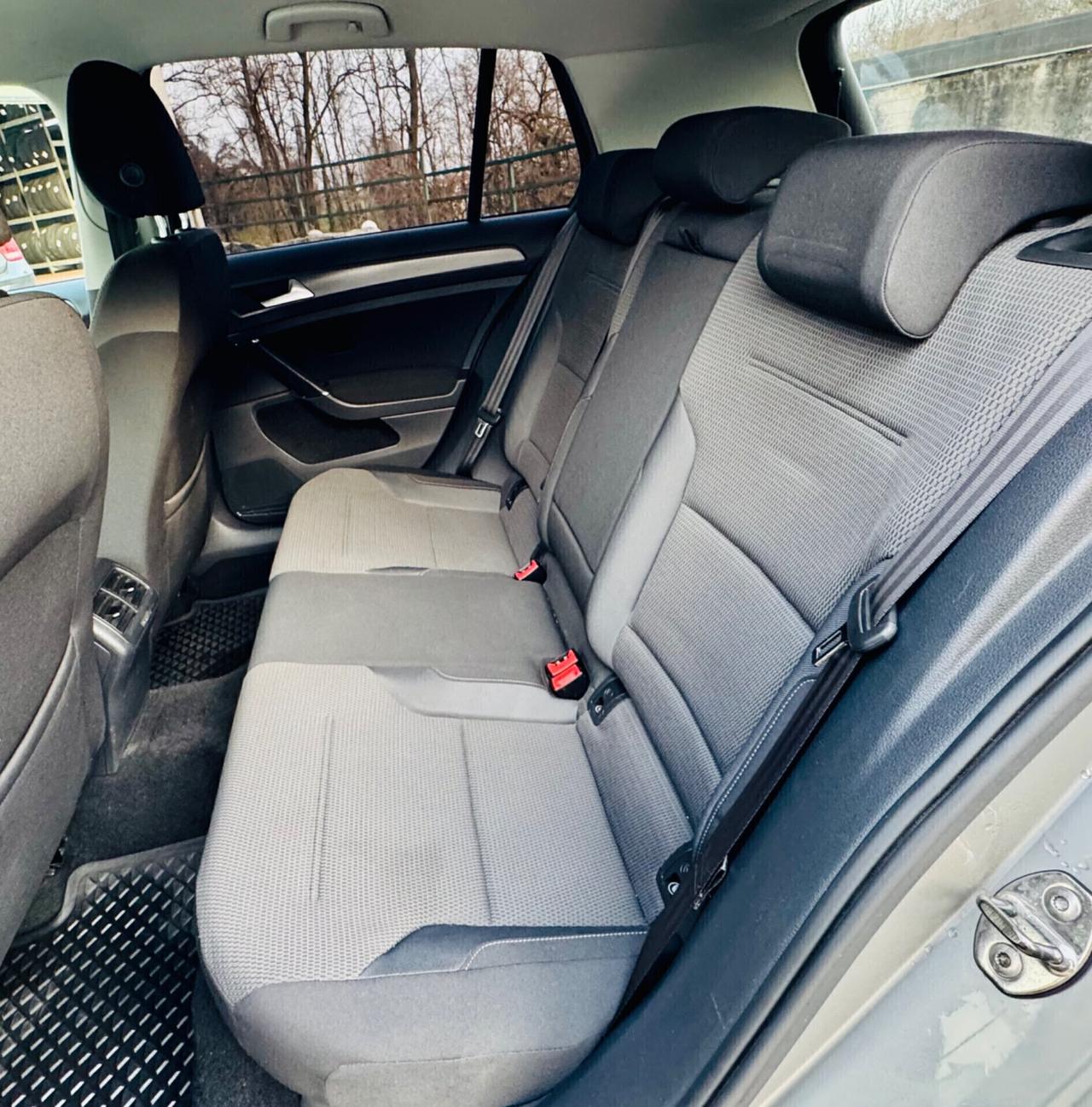Volkswagen Golf 1.6 TDI 5p. BlueMotion Neopatentati