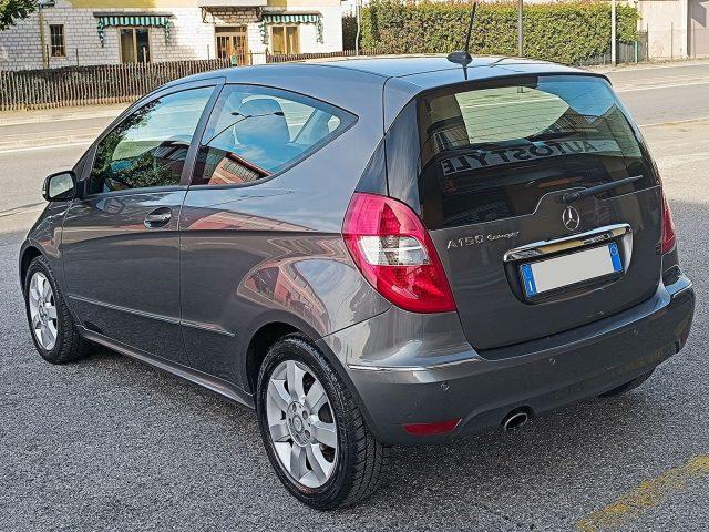 MERCEDES-BENZ A 150 BlueEFFICIENCY Coupé Elegance