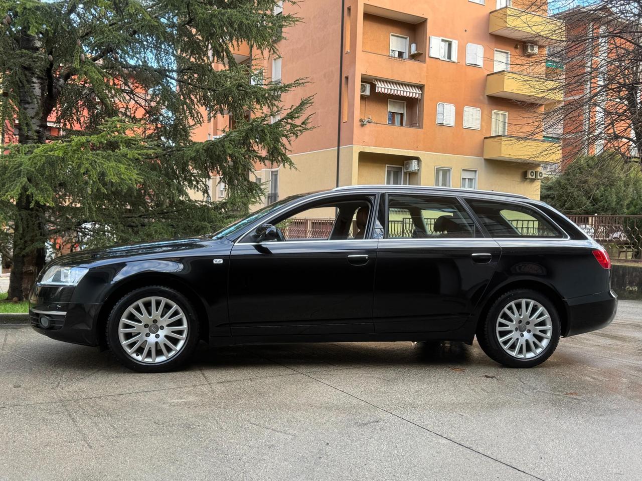 Audi A6 Avant 3.0 V6 tdi quattro 233cv tiptronic