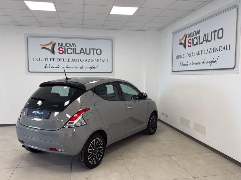 Lancia Ypsilon Ypsilon 1.0 FireFly 5 porte S&S Hybrid Alberta Ferretti
