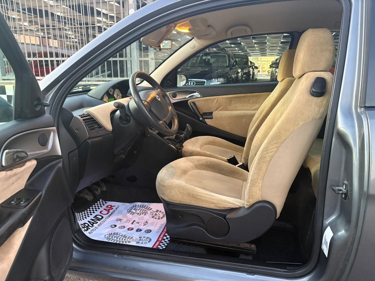 Lancia Ypsilon 1200 Argento 2005