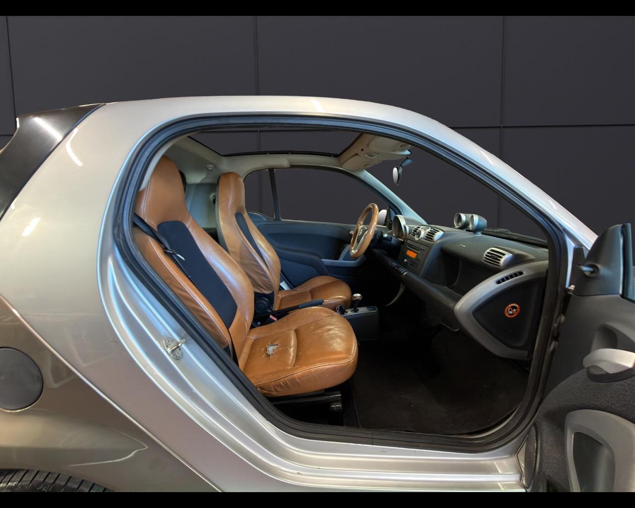 SMART fortwo 2ª serie - fortwo 1000 52 kW coupé limited one