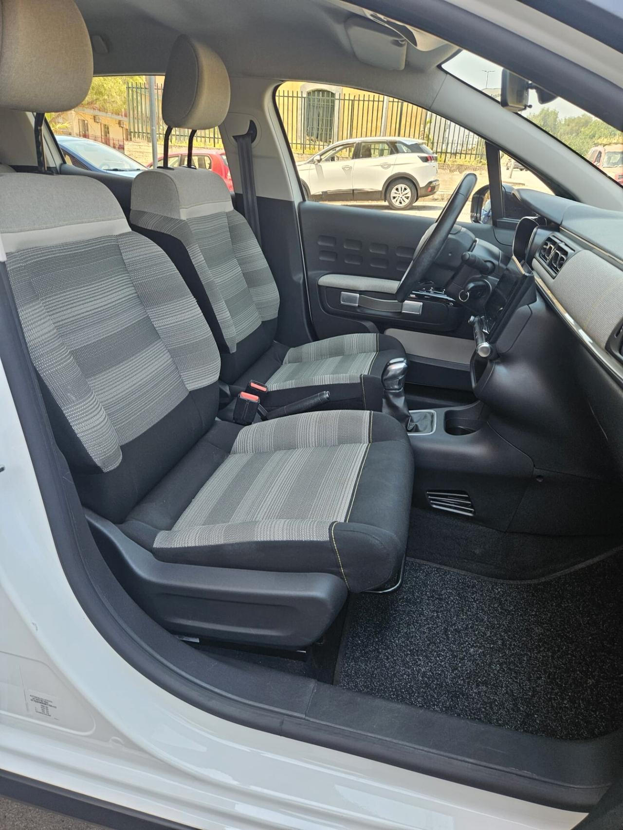 Citroen C3 1.2 benzina 61kw SHINE 2019