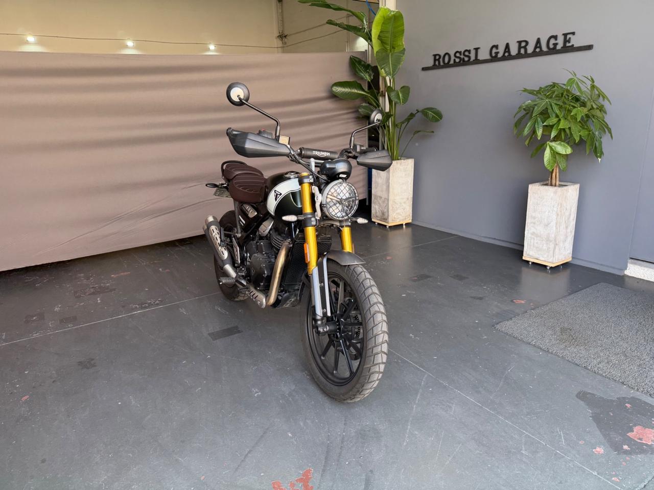 Triumph Scrambler 400 X400 MATT KHAKI GREEN