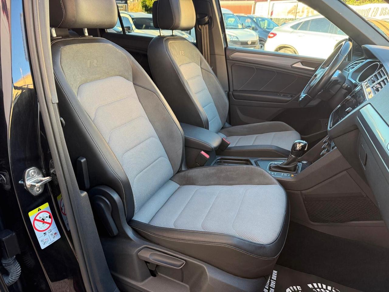 Volkswagen Tiguan 2.0 TDI 150CV R-LINE DSG