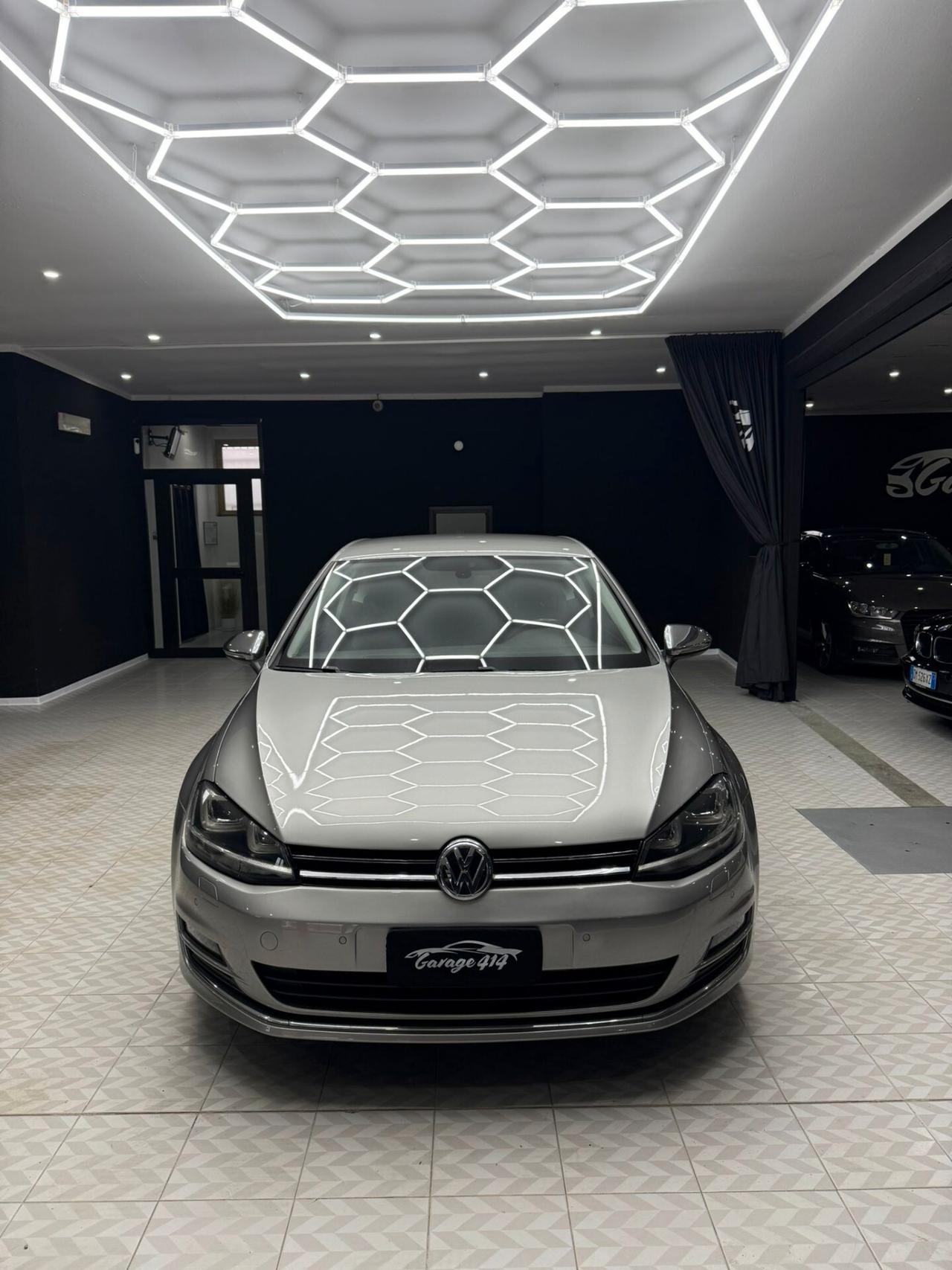 Volkswagen Golf 2.0 TDI DSG 3p. Highline BlueMotion Technology