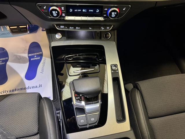 AUDI Q5 SPB 40 TDI quattro S-Tronic Ident. Black S-Line