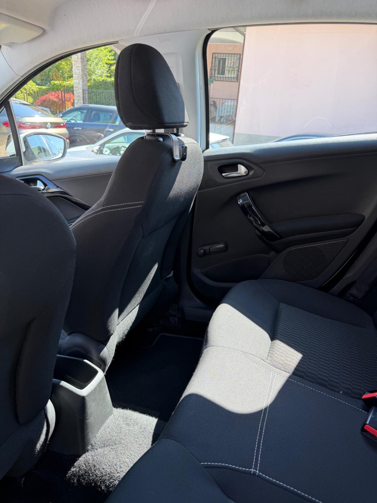 Peugeot 208 S&S 5P ALURE KMCERT UNICOPR
