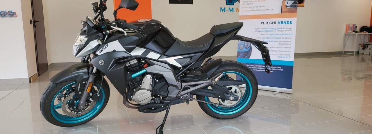 Cf Moto 650NK CON SOLO KM3045 - COME NUOVA-GARANZIA 12 MESI ESTENDIBILE FINO A 36 MESI.