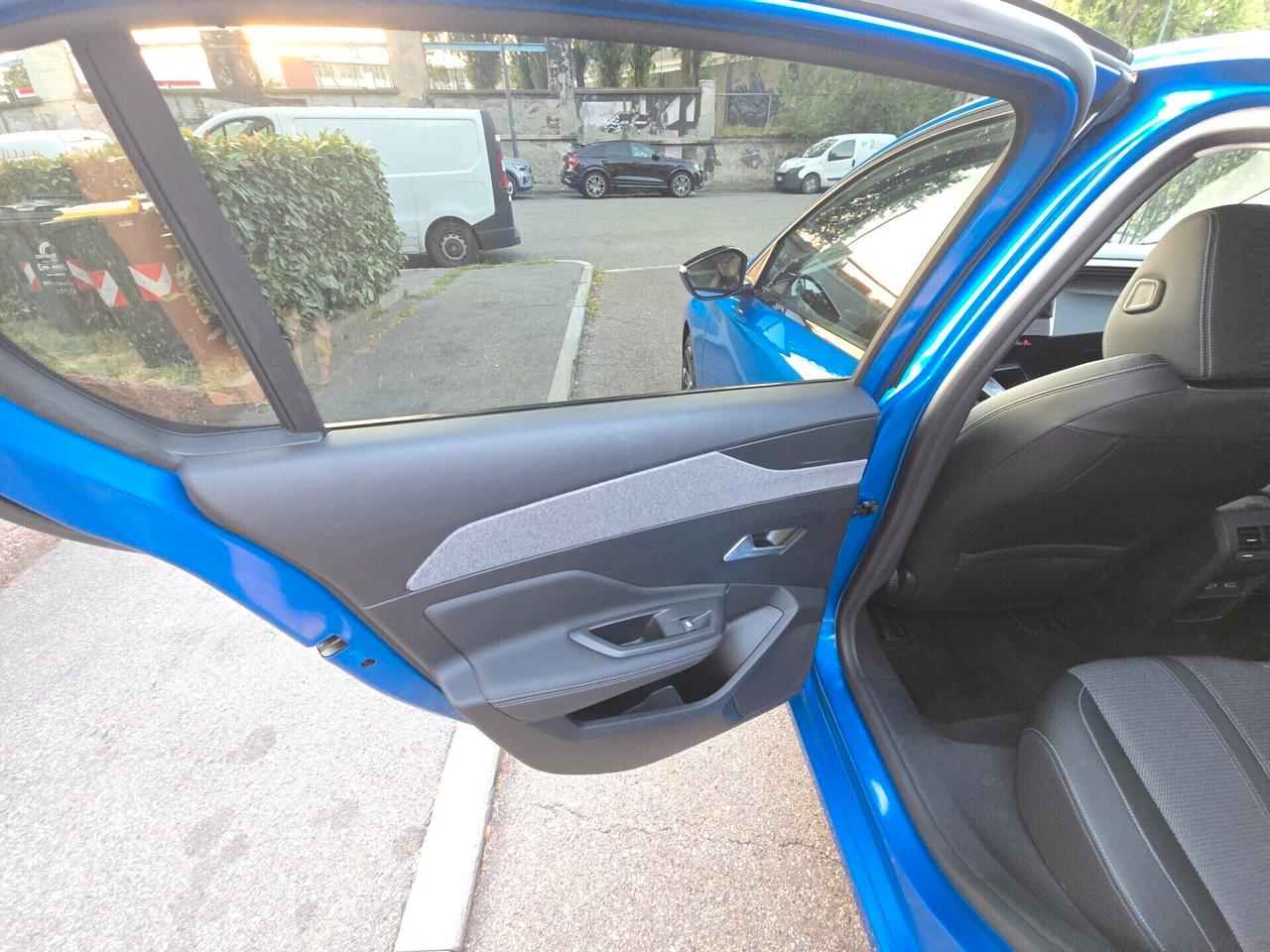 PEUGEOT 308 Allure 1.2 Turbo 130 EAT8 (modello nuovo)