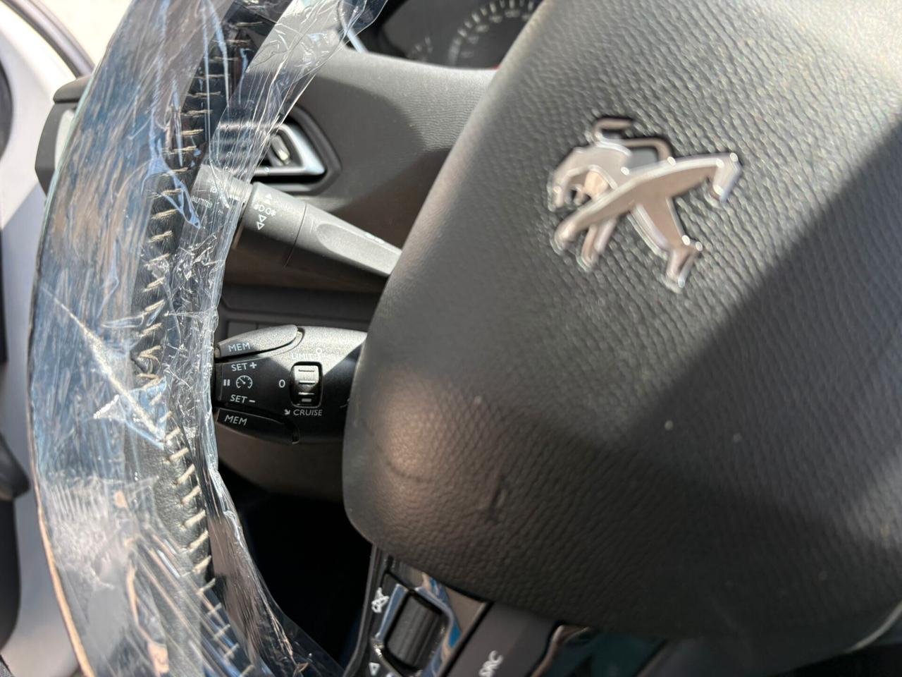 Peugeot 308 BlueHDi 130 S&S SW Allure