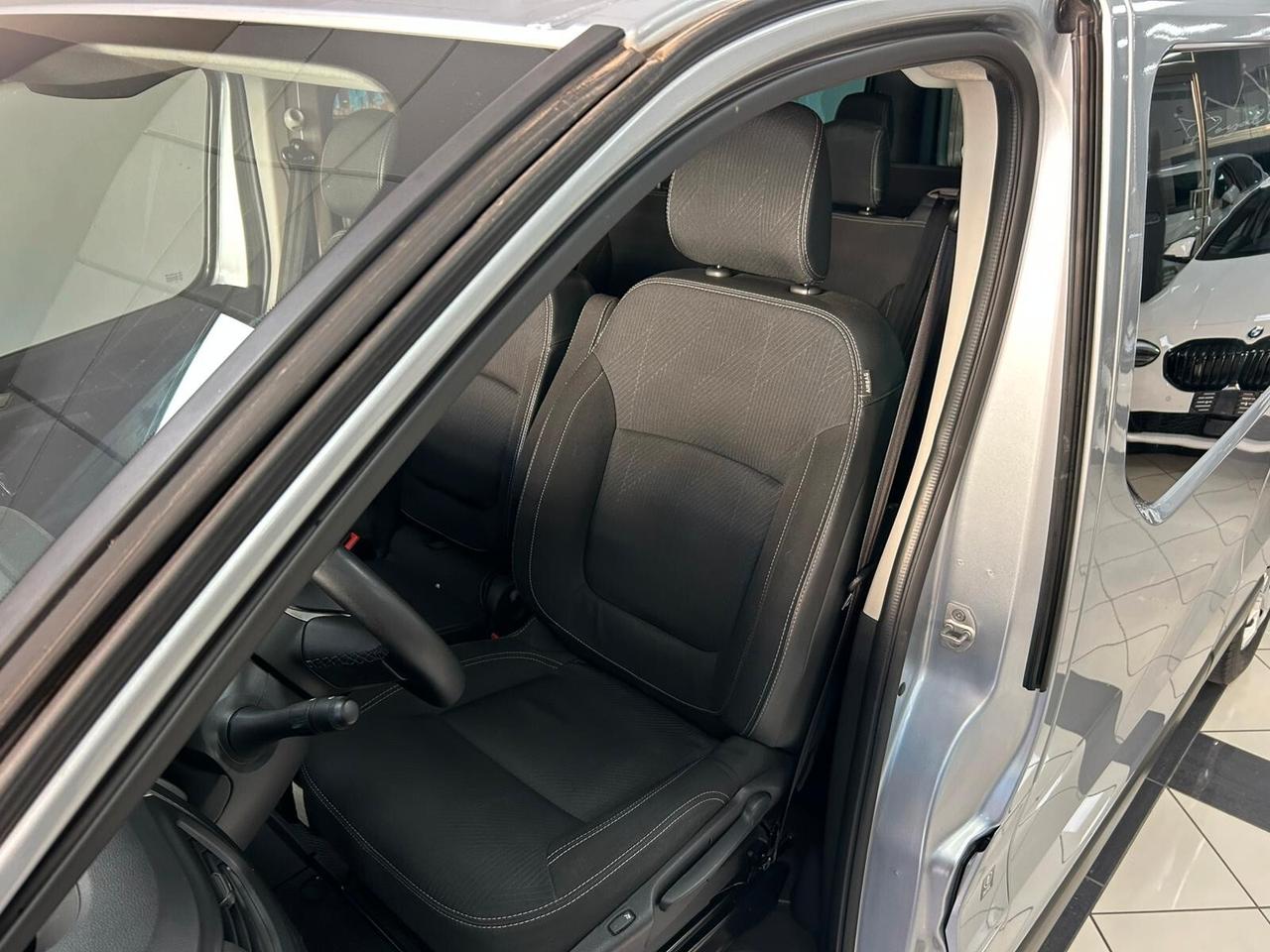 Renault Trafic BluedCi 150CV PL 9 POSTI