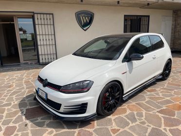 Volkswagen Golf GTI Performance 2.0 TSI 3p. BlueMotion Technology