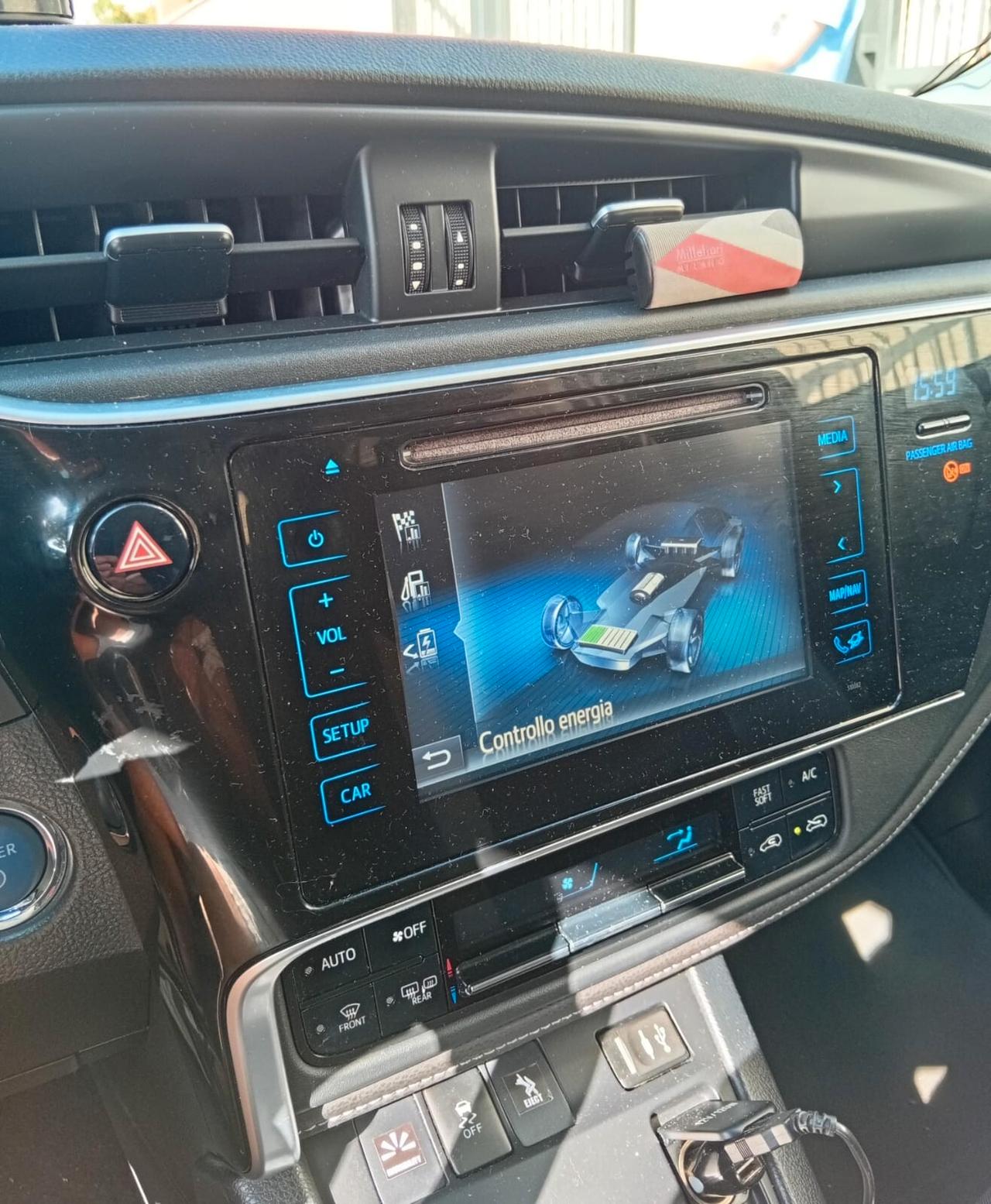 Toyota Auris Touring Sports 1.8 Hybrid Lounge
