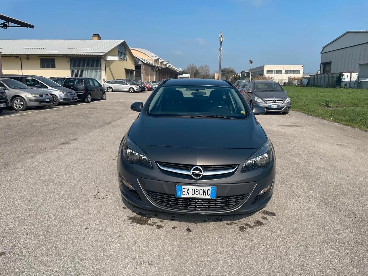 Opel Astra 1.4 Turbo 140CV Sports Tourer GPL Tech Elective