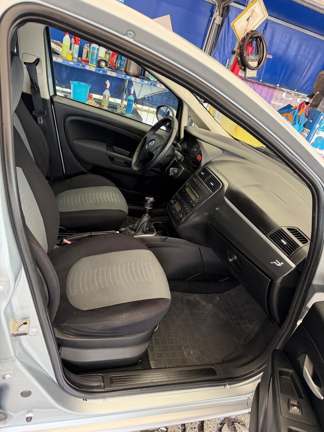 Fiat Grande Punto 1.3 MJT 90 CV 5 porte Emotion