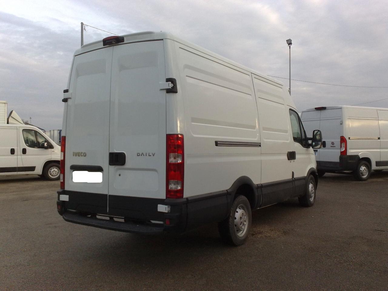 Iveco Daily 35s21 3000cc FURGONE DI SERIE - 2014