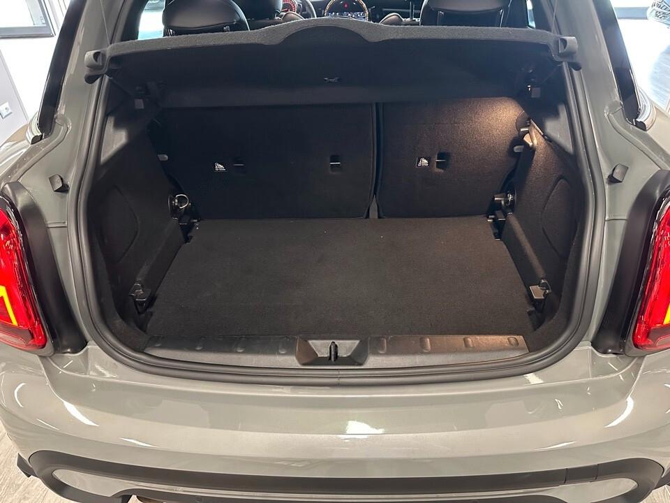 Mini 5p 1.5 Essential 75cv