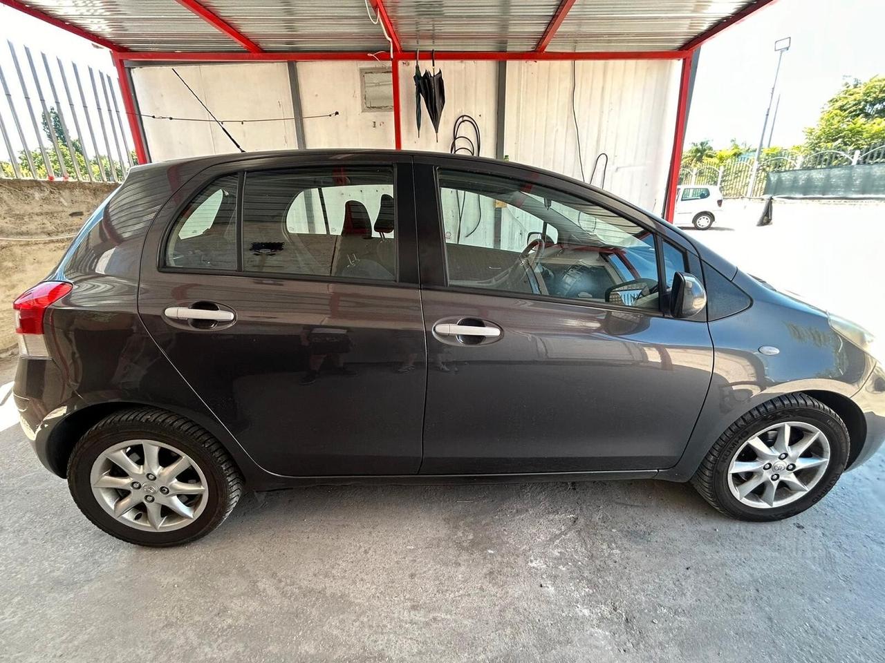 Toyota Yaris 1.3 5 porte M-MT Sol