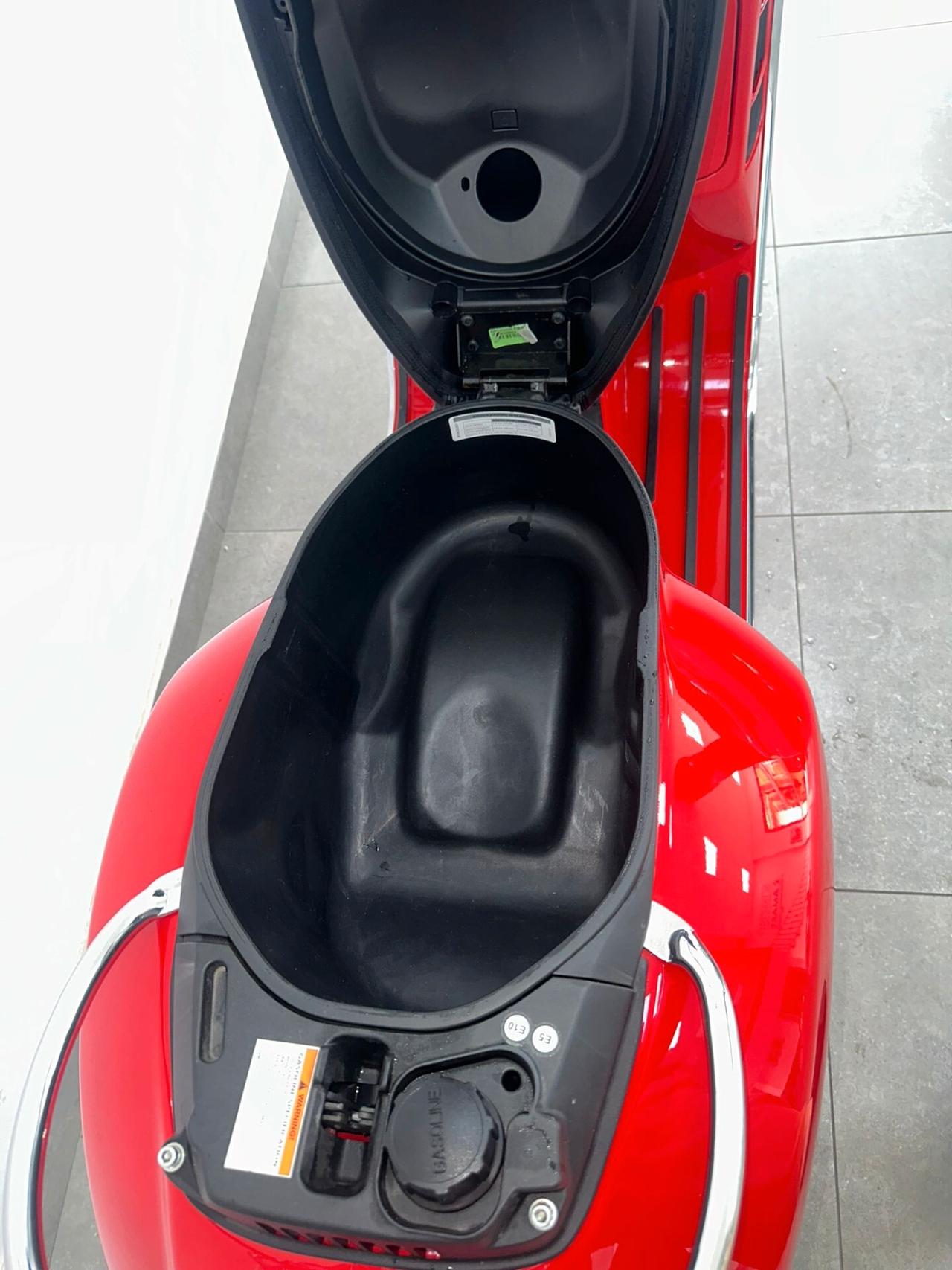 Piaggio Vespa 300 GTS hpe