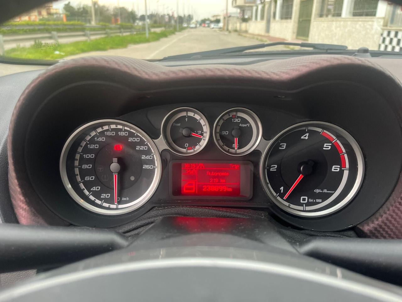 Alfa Romeo MiTo 1.6 JTDDistinctive Sport Pack Unipro 2009