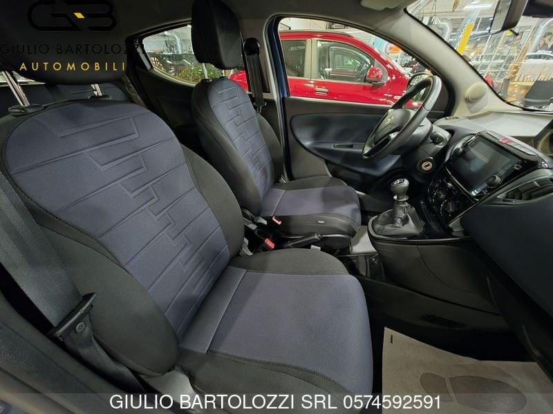 Lancia Ypsilon Ypsilon 1.0 FireFly 5 porte S&S Hybrid Platino