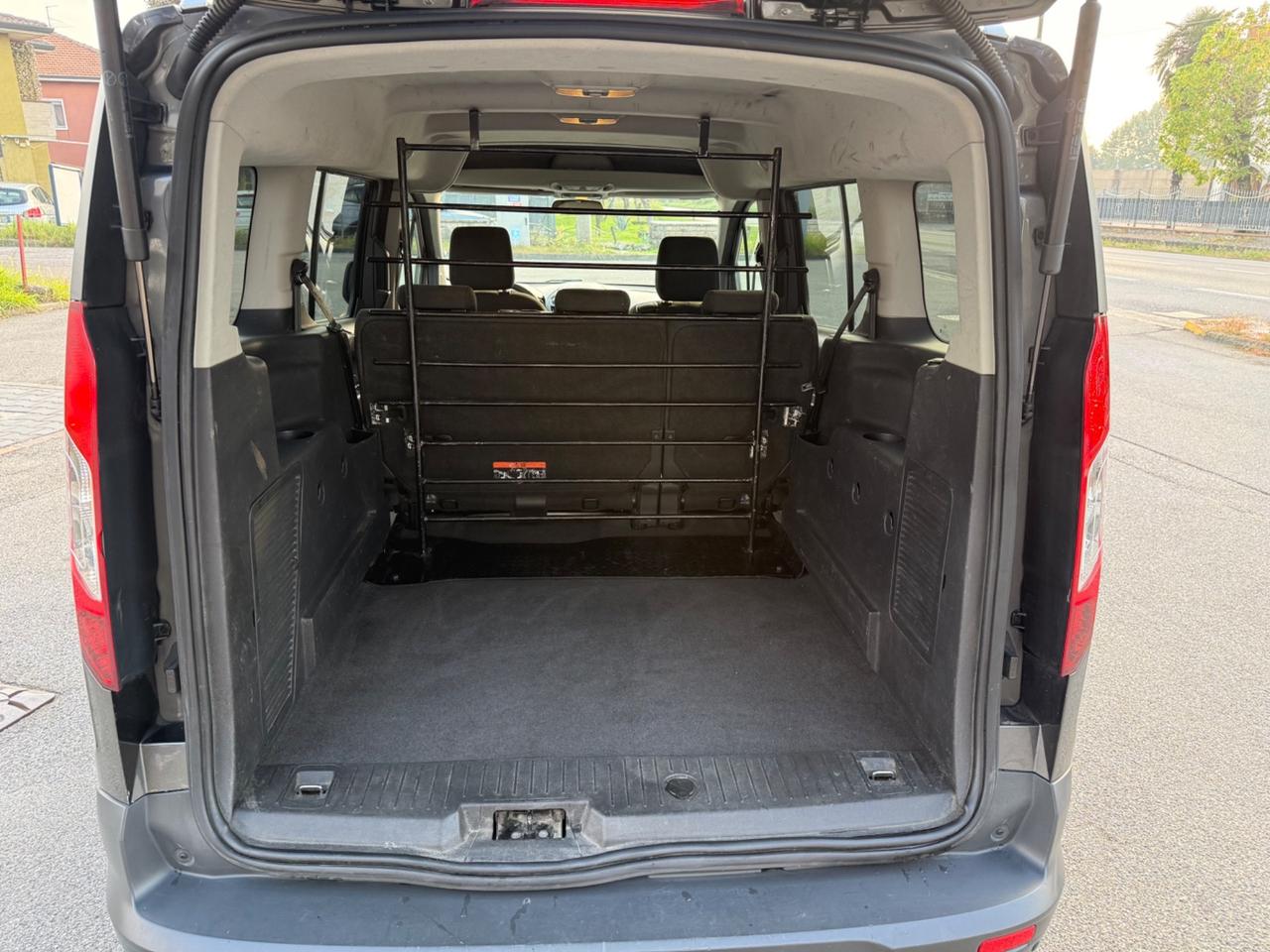 Ford Tourneo Connect 1.6 TDCi 115 CV Titanium
