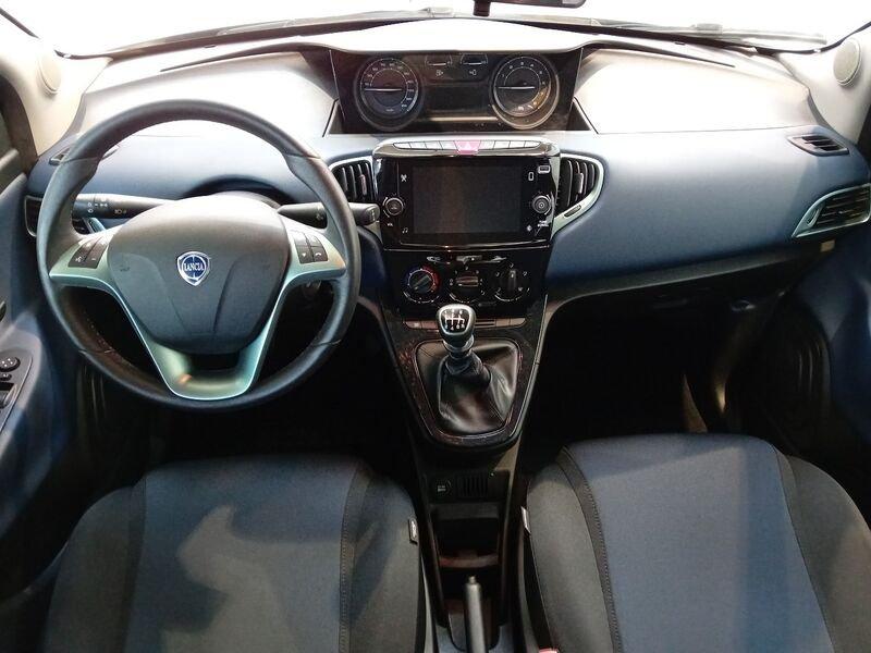 Lancia Ypsilon Ypsilon 1.0 FireFly 5 porte S&S Hybrid Platino
