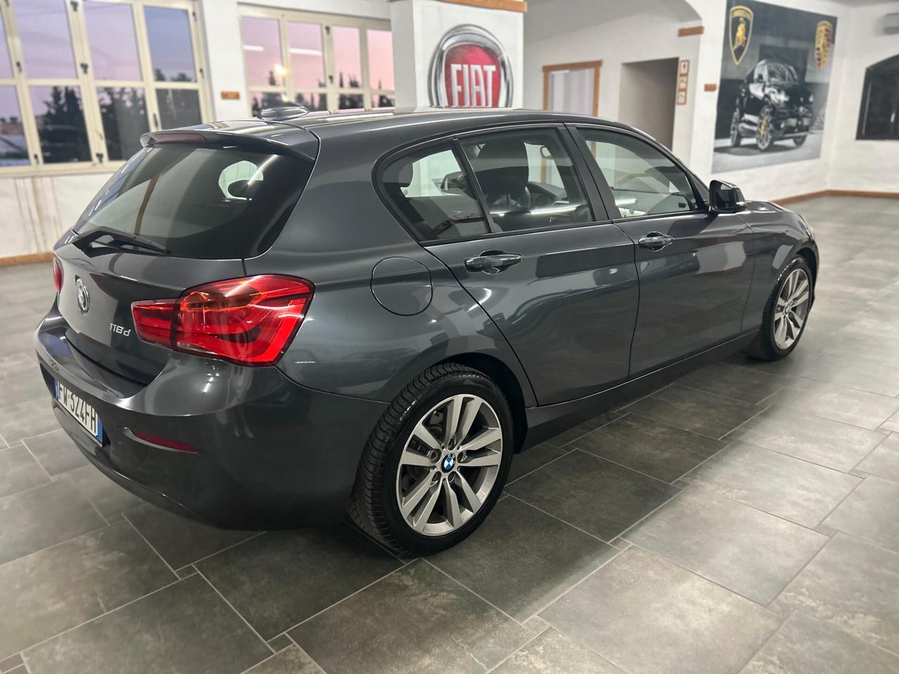 Bmw 118d 150cv 5p. Advantage 06/2019