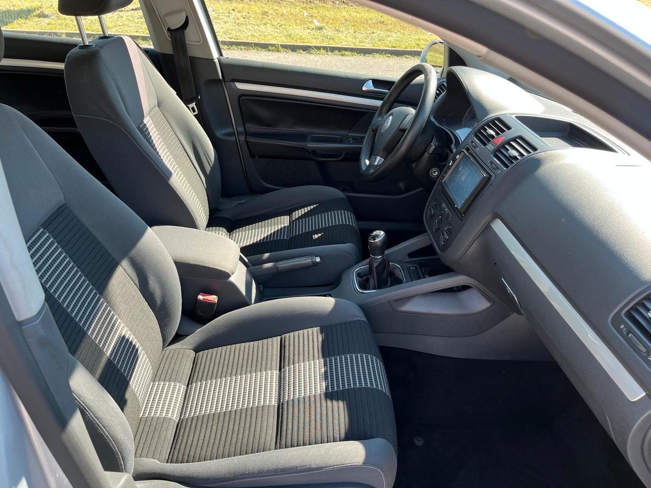 Volkswagen Golf 1.6 5p. Comfortline