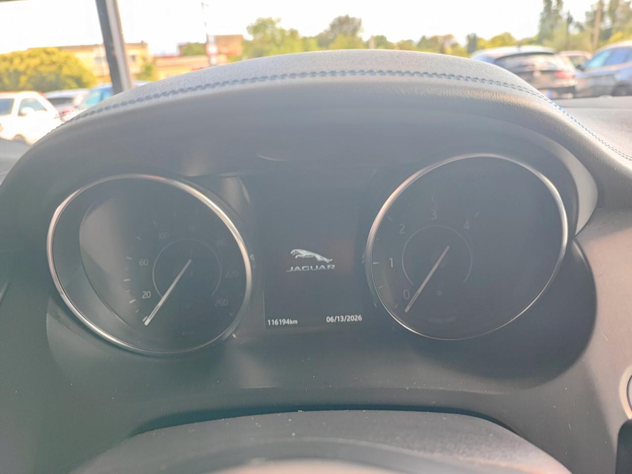 Jaguar E-Pace 2.0D 150 CV AWD aut. R-Dynamic HSE
