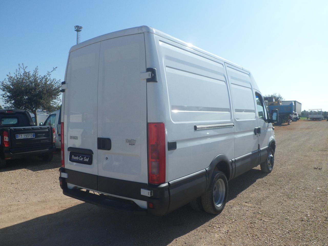 Iveco Daily 35c13 furgone medio alto