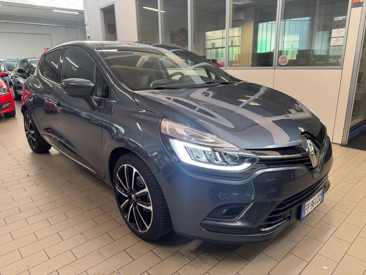 Renault Clio TCe 12V 90CV Start&Stop 5 porte Energy Intens