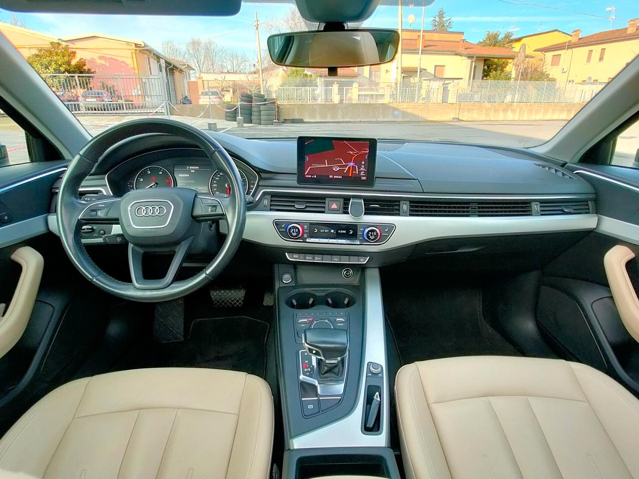 Audi A4 2.0 TDI 122 CV S tronic Sport TETTO PANORAMICO NEOPATENTATI