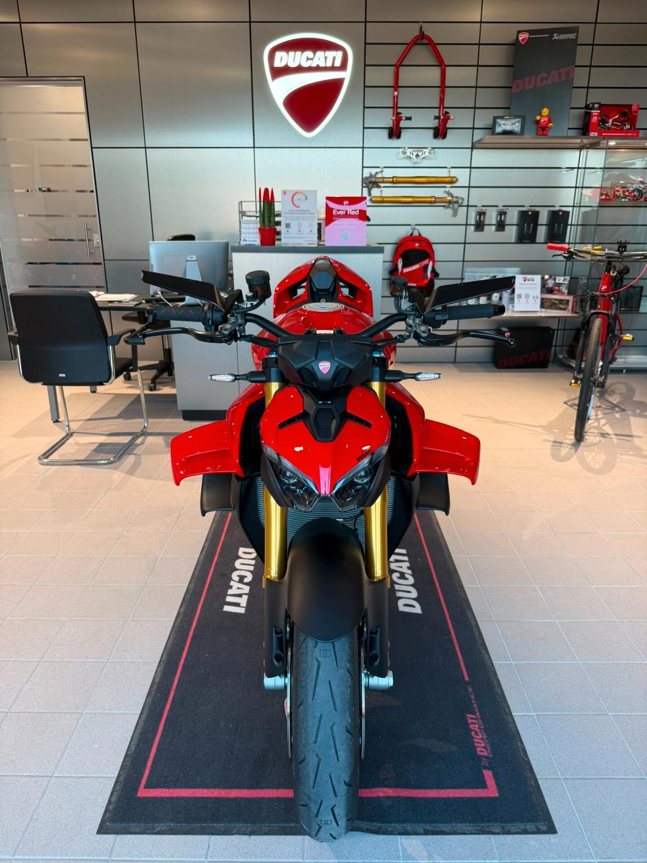 Ducati Streetfighter V4 S PRIMO PREZZO D'ITALIA