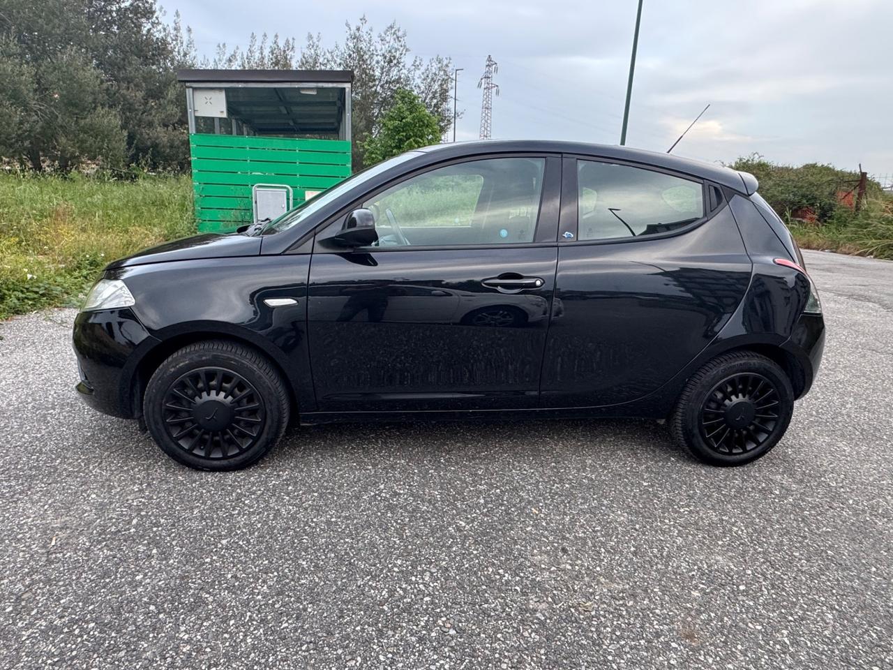 Lancia Ypsilon 1.2 69 CV 5 porte GPL