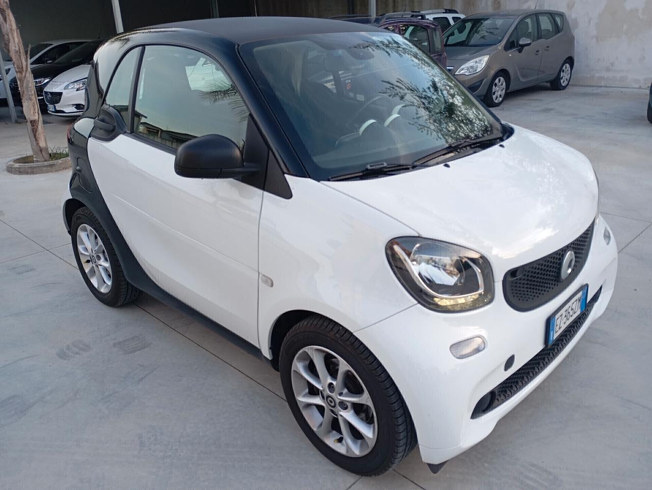 Smart ForTwo 1.0 70CV Youngster Aut.