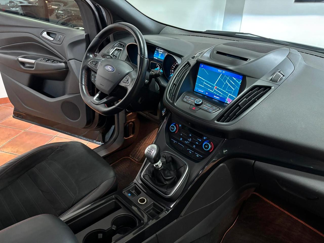 FORD KUGA 1.5 ST-LINE 2019 TOTAL BLACK