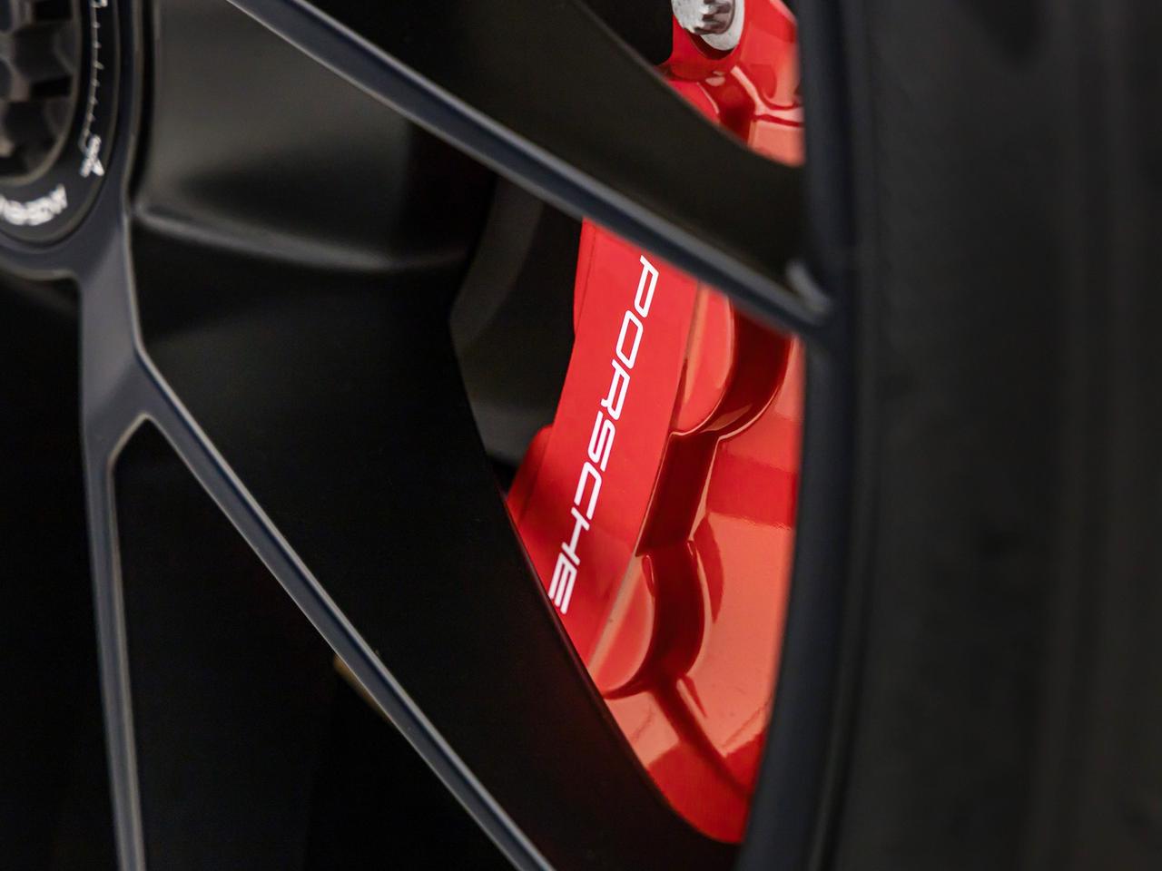 Porsche 911 coupe 3.6 carrera gts auto