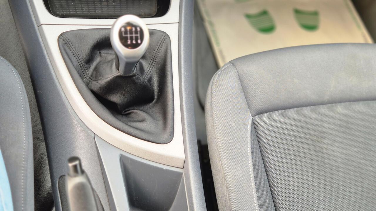 Bmw 118d ,122CVcat 5 porte Futura /OK NEOPATENTATI