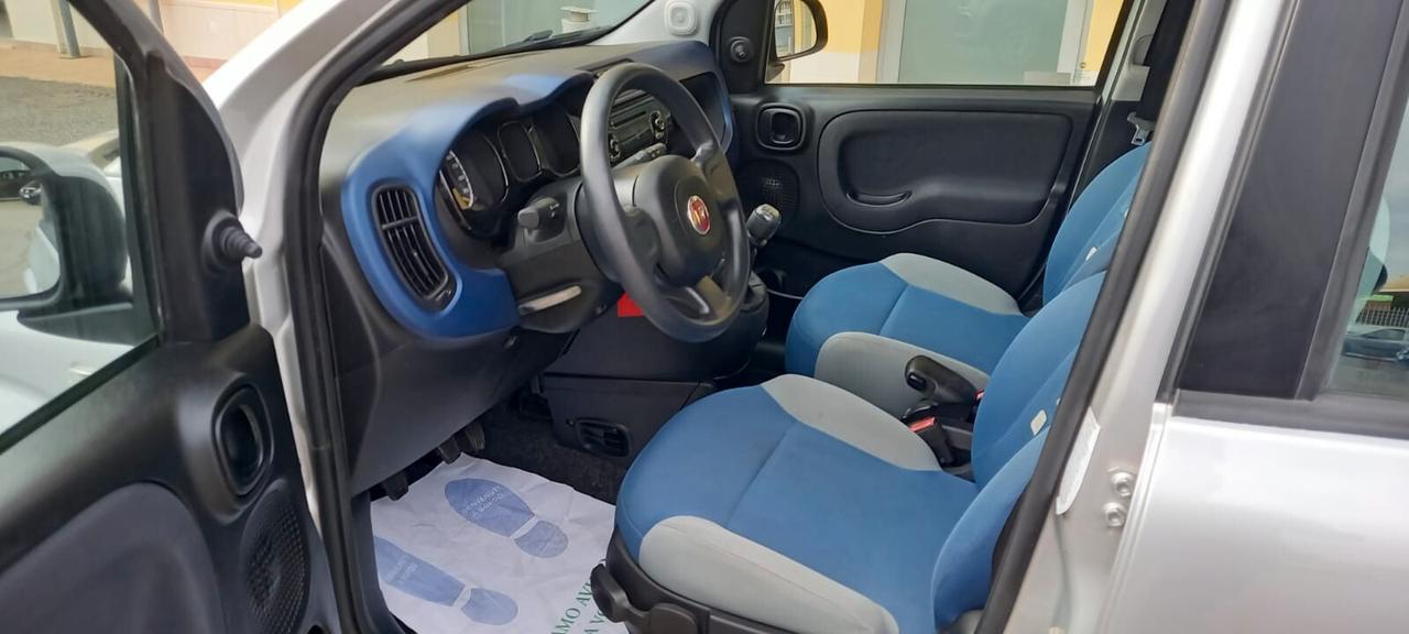 Fiat Panda cc. 1.242 Benzina 69 CV. 4 Cilindri 5 Porte 5 Posti Euro 6B Utilizzabile anche per i Neopatentati.
