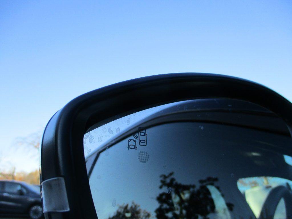 Jeep Avenger 1.2 Turbo MHEV DCT Summit Led/Camera