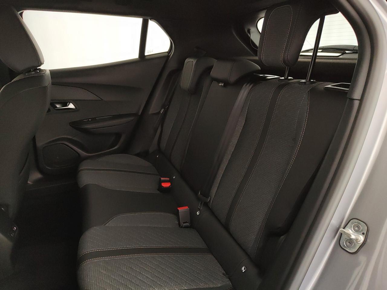 Peugeot 2008 Hybrid 145 e-DCS6 Allure