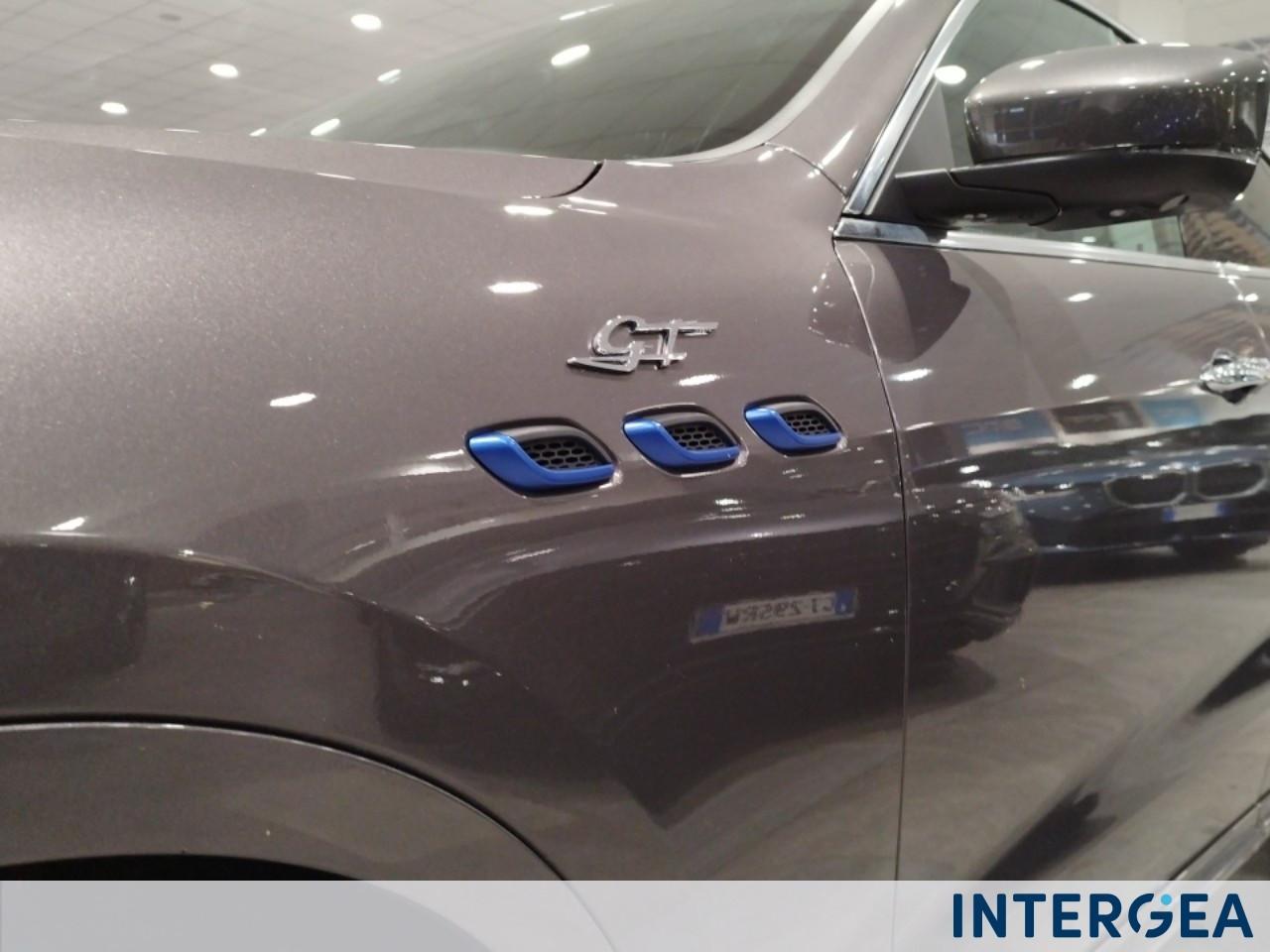 MASERATI Levante 2.0 mhev GT 330cv auto