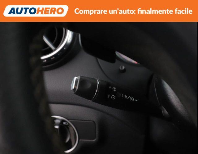 MERCEDES-BENZ GLA 200 d Automatic 4Matic Sport